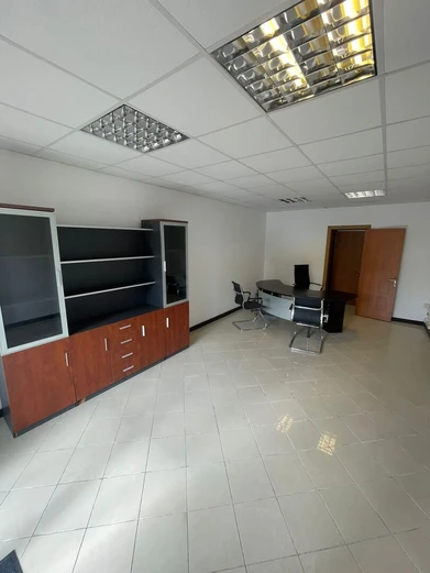 Location de Bureau à Quatre Bornes