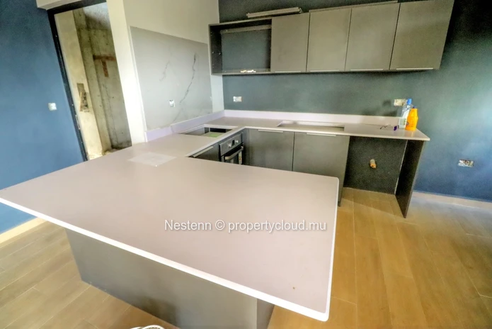 Appartement de 3 chambres en rez-de-chaussée avec jacuzzi