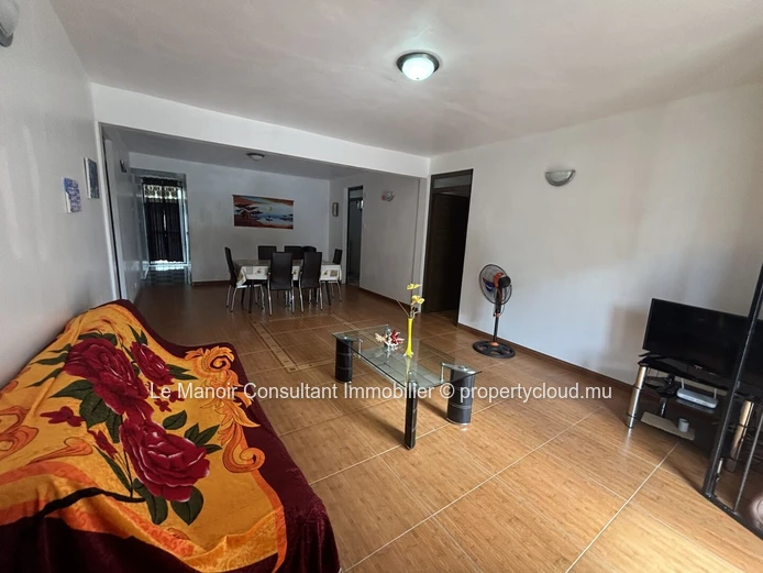 Villa 5 chambres à vendre à Flic en Flac avec jardin