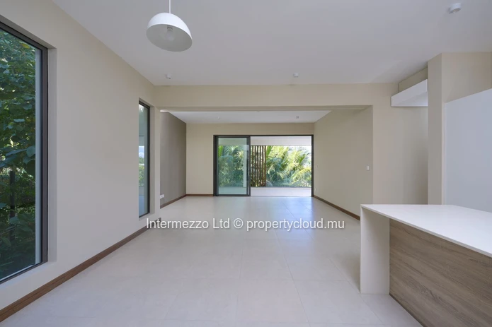 Appartement à Vendre Pointe aux Canonniers – Rooftop Privatif avec Piscine, Vue Mer, Résidence Premium | Accessible É...
