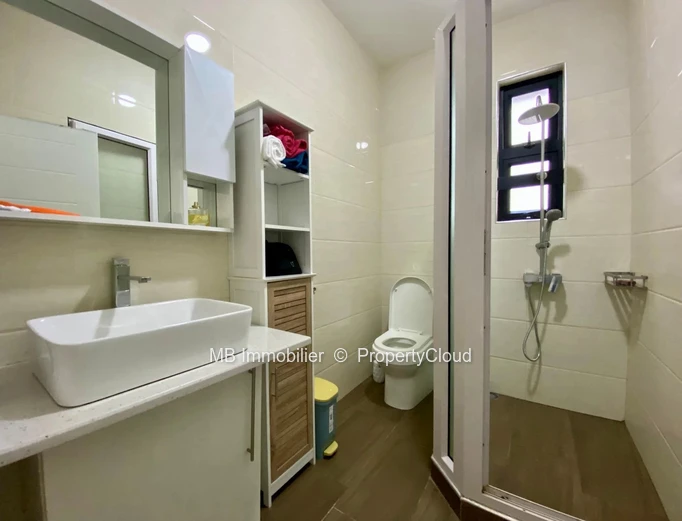 Élégant appartement meublé de 3 chambres à louer à Pereybere