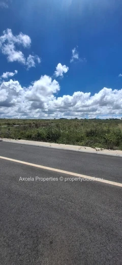 Land For Sale In Lotissement Pierrefonds 