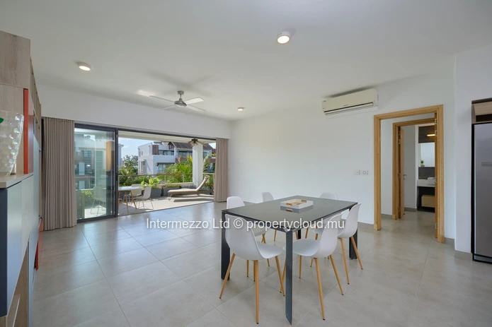 Appartement RES Mont Choisy — 3 chambres, seul à l'étage, plage à pied & accès privilégié