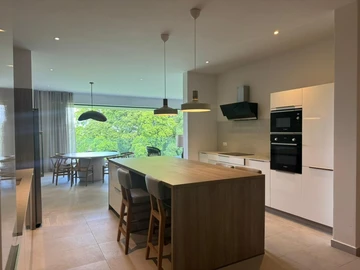 4 Bedroom Apartment