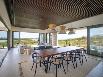 4 Bedroom Villa