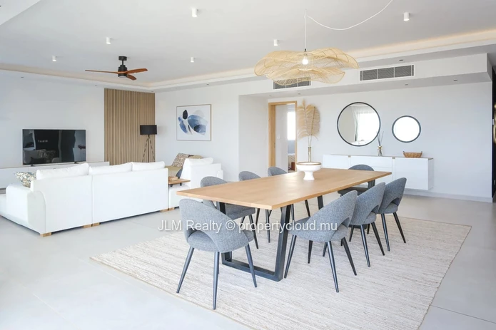 Penthouse de luxe avec vue mer à vendre à Grand Gaube, Île Maurice
