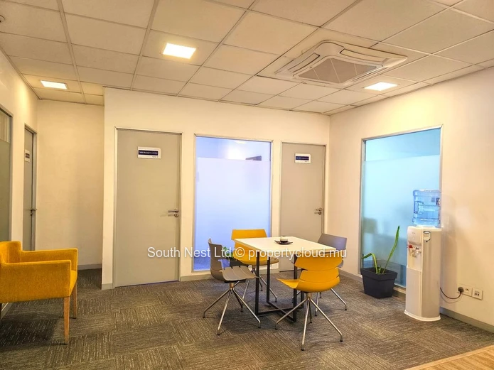 Opportunité d'Investissement – Bureau Commercial Premium à Vendre à Grand Baie