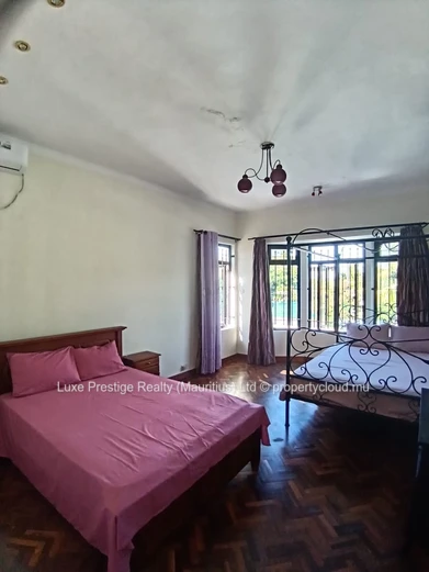 Villa 4 chambres avec piscine privée à Bain Boeuf | Location long terme | Rs 90,000