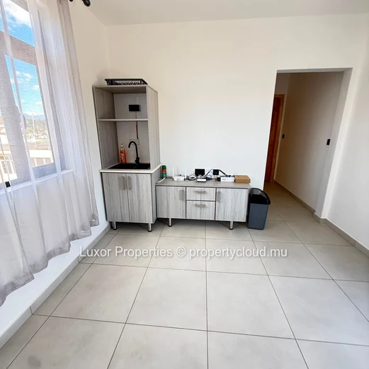 Penthouse Studio À Louer | Flic En Flac