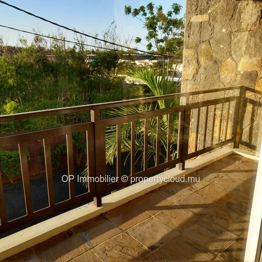 3-Bedroom RES Townhouse with Private Pool in Pointe aux Piments