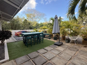 6 Bedroom Villa