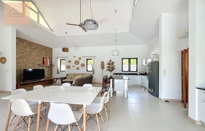 4 Bedroom Villa with Pool & available to foreigners