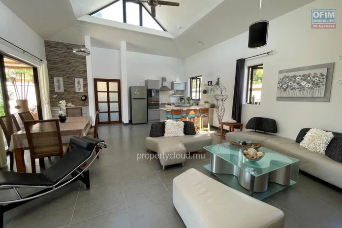 For sale magnificent 3 bedroom villa with private swimming pool in a marvelous secure domain, accessible for purchase...