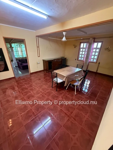 Appartement 2 chambres à louer sur la route royale à Trou aux Biches