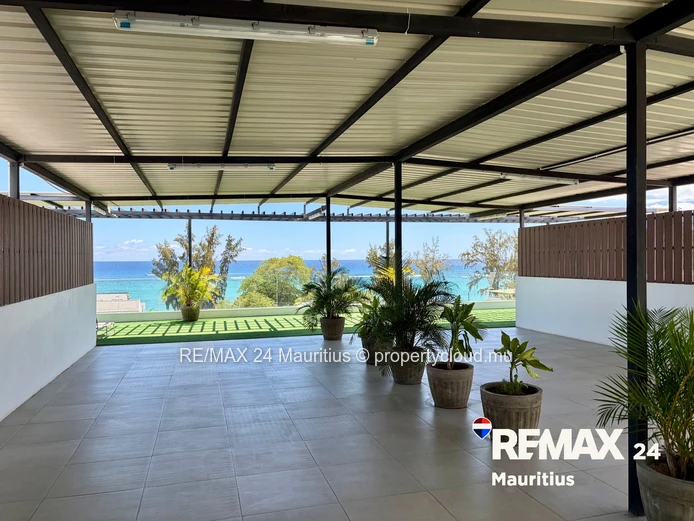 Furnished Apartment Just Steps from Flic en Flac Beach