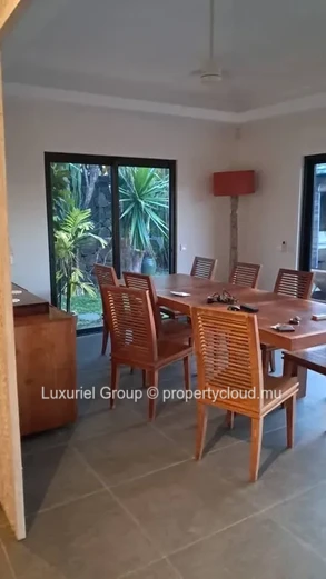 Villa 4 chambres avec piscine et jardin à Pereybère