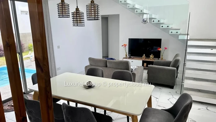 Villa Moderne À Louer À Péreybère – Calme, Confort Et Piscine Privée