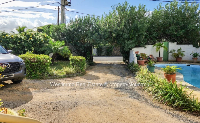 Maison meublée de 150 m² avec piscine à louer à Tamarin