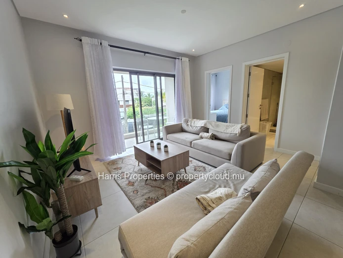 Superbe appartement situé au premier étage d'une résidence haut de gamme à louer à Pereybere.