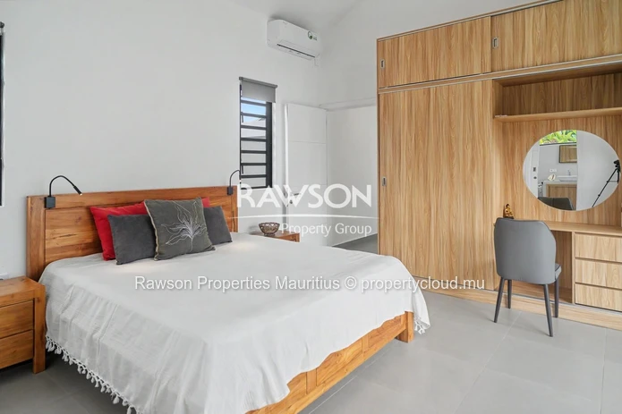 3 En-Suite Bedroom Villa | Private Pool | Garden | Mont Mascal, Petit Raffray