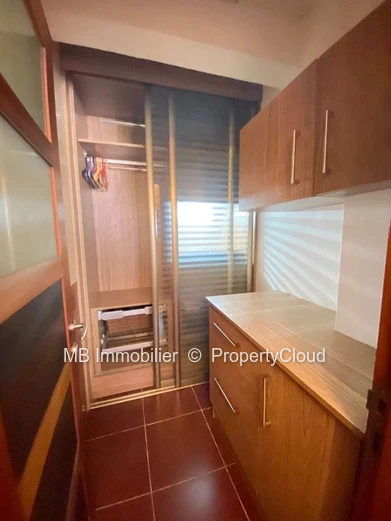 Triplex for rent in Pereybere