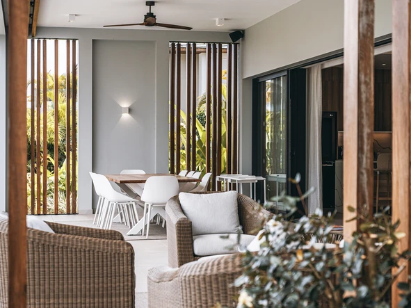 6 Bedroom Villa