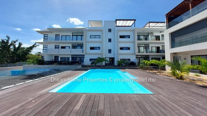 Price Drop! Stunning Mountain And Sea Views! Penthouse With Private Rooftop In Tamarin – Mauritius