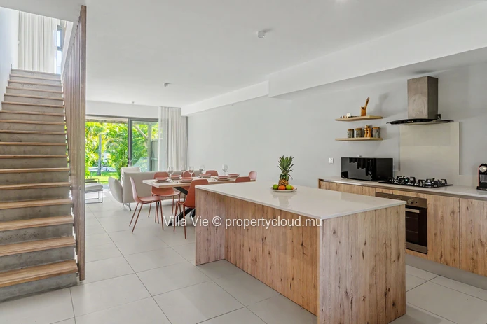 Calodyne - Duplex de 3 chambres avec piscine en bord de mer