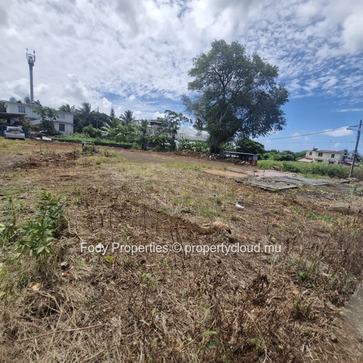 Terrain Commercial à Vendre – Royal Road, Belle Vue Maurel (Rivière du Rempart)