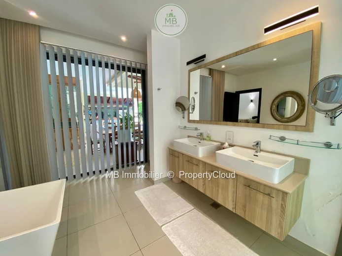 Villa for rent - Petit Raffray