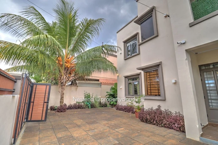 Maison de 4 chambres avec piscine privée - à 5 minutes à pied de la plage