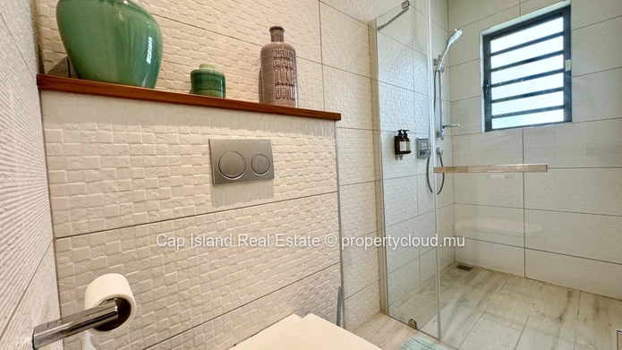 LOCATION – Appartement d'Exception Pieds dans l'Eau à Grand Baie