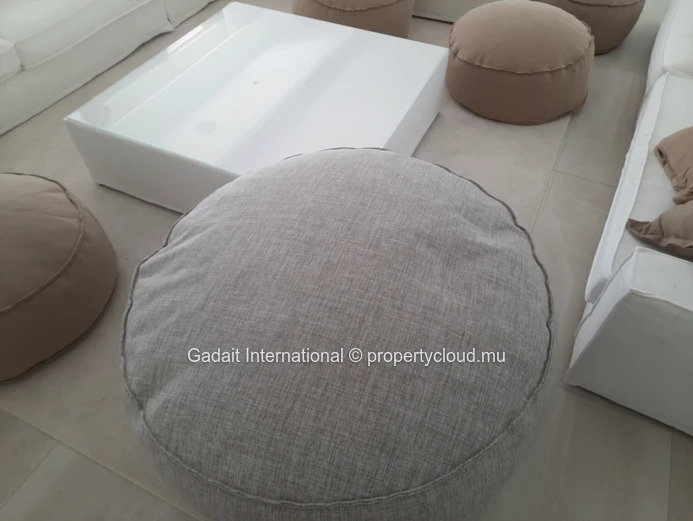 Villa de Luxe à Anahita : Location avec Vue Imprenable sur le Golf