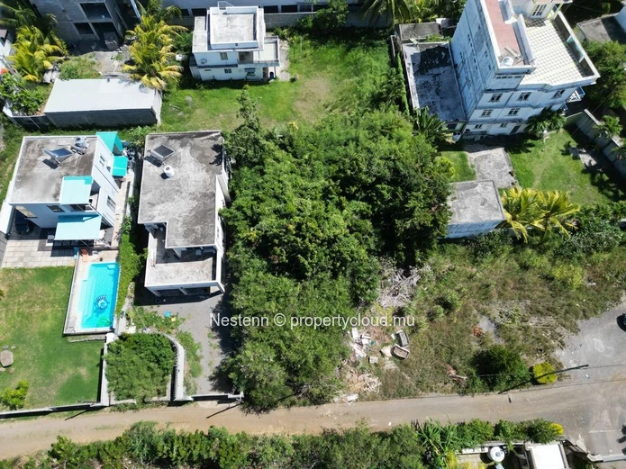 Terrain résidentiel de 600 m² à deux pas de la plage 