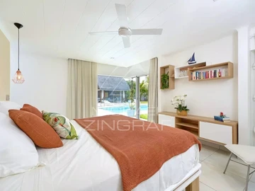 5 Bedroom Villa