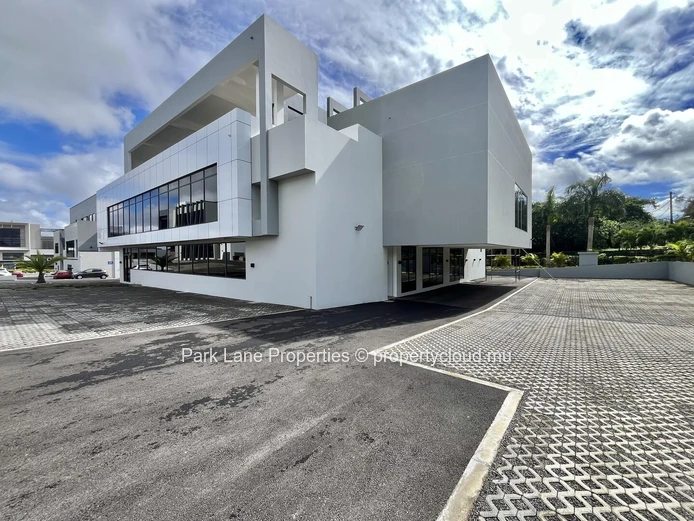 Bureaux Premium & Durables à Louer - au cœur de Moka
