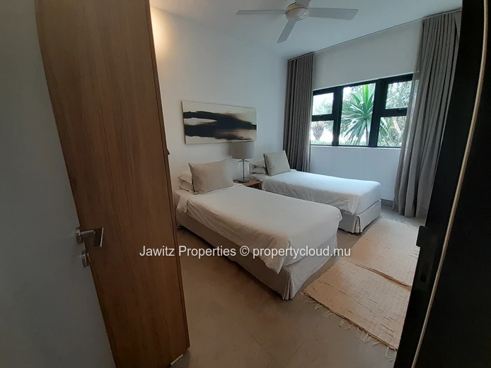 Effortless Island Living: Sea View 3 Bedroom Apartment