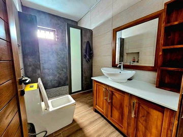 4 Bedroom Townhouse, Duplex