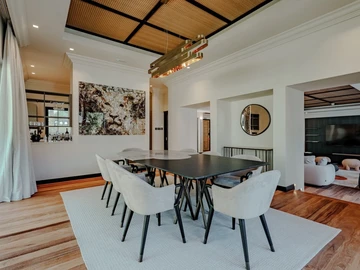 4 Bedroom Villa