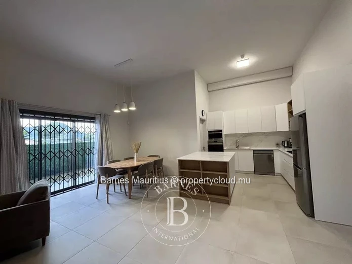 MOKA / HELVETIA - Ground Floor Apartment - 3 Bedrooms