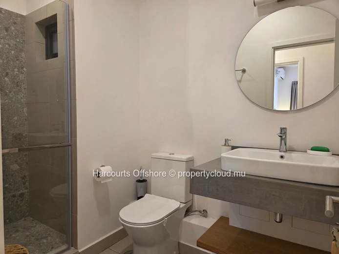 Charming fully furnished 3 bedroom apartment to let in Beau Plan Smart City