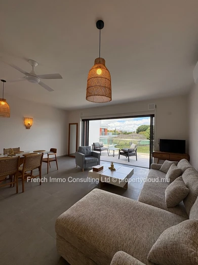 Superbe Penthouse 2 chambres en suites avec jacuzzi a Trou aux biches en location moyen terme (Au mois)i