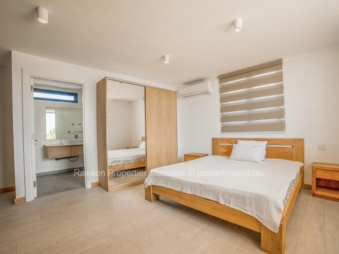 Villa de 4 chambres à vendre à Flic en Flac 