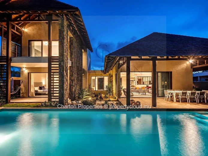 Elegant 3-bedroom apartment with en-suite bathrooms, a terrace, and exclusive amenities in Grand Gaube