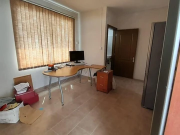 7 Bedroom House