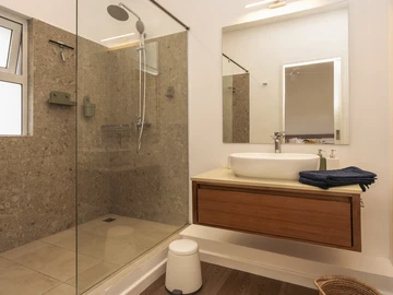 3 Bedroom Townhouse, Duplex