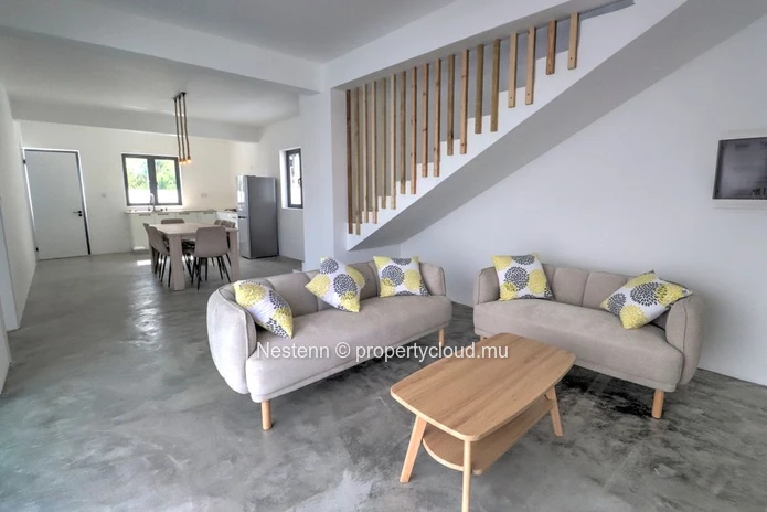 Maison moderne neuve de 3 chambres avec piscine à Fond du Sac, tout près de Grand Baie
