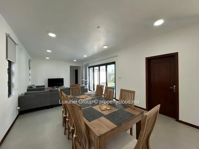 Magnifique Villa 4 Chambres Avec Prestations De Standing