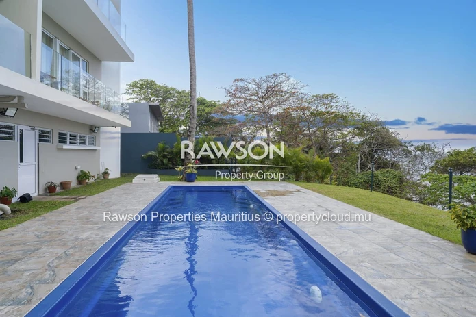 2 En-Suite Bedroom Apartment | Sea View | Trou D’Eau Douce | Accessible To Foreigners