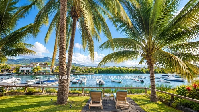3-bedroom ground-floor apartment in the heart of Rivière Noire's nautical universe